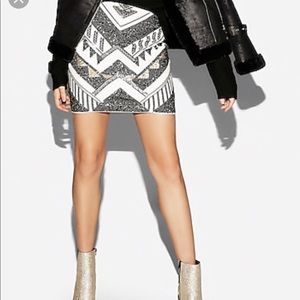 Express mini skirt
